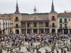Foto 3 - "Lo barato sale caro": La plantilla de Huf Espa&ntilde;a se echa a la calle contra los despidos y el ERTE