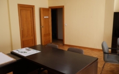 Foto 4 - El edificio de la Polic&iacute;a Nacional en Nicol&aacute;s Rabal busca nuevo due&ntilde;o por 1,8 millones