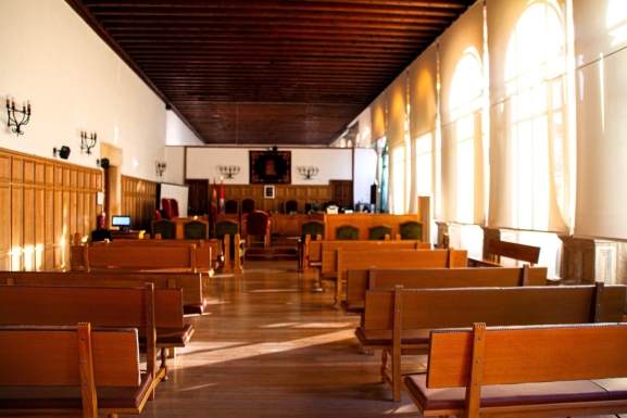 Fiscalía pide cinco años de prisión por apropiación indebida de más de 850.000 euros en el Canal de Olmillos