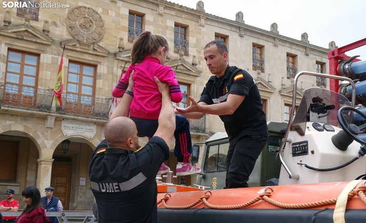La UME desembarca, con multitudinario entusiasmo soriano, en la capital