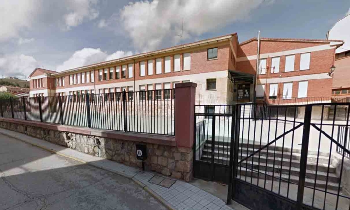 San Leonardo de Yagüe aprueba el proyecto para mejorar los accesos del colegio María Eugenia Martínez del Campo