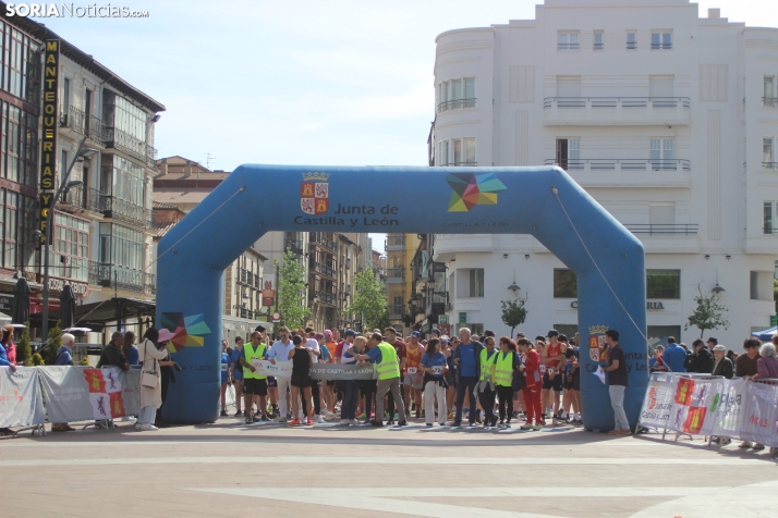 Carrera y marcha solidaria del Día de Castilla y León