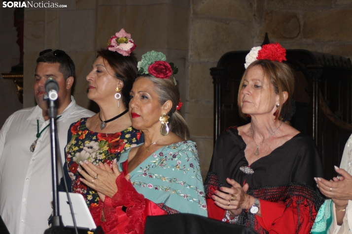 Misa rociera en la Iglesia de la Virgen del Espino