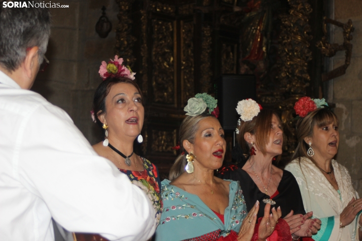 Misa rociera en la Iglesia de la Virgen del Espino