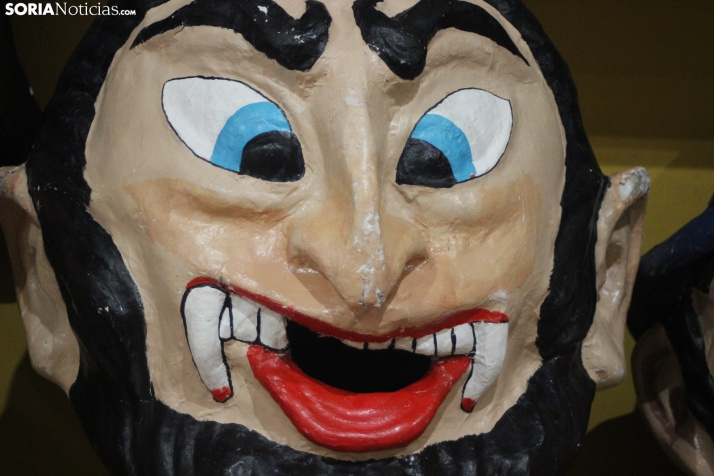 Comparsa de Gigantes y Cabezudos