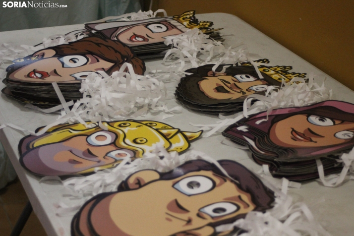 Comparsa de Gigantes y Cabezudos