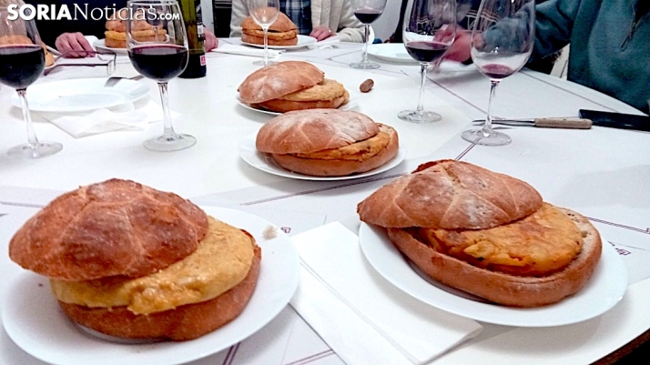 &Aacute;greda celebra el puente de mayo: Moncayo, m&uacute;sica y tortilla