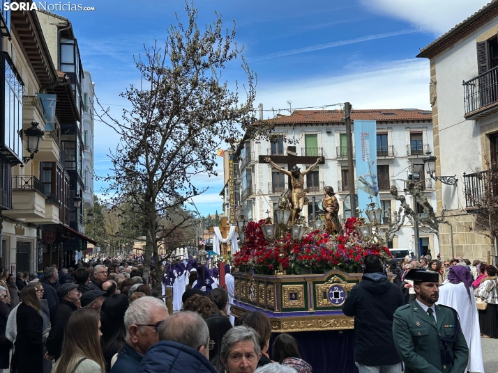 GALERÍA | Cientos de fieles acompañan a Jesús en sus últimas palabras en la Cruz