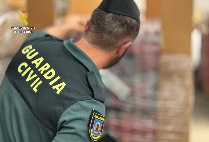 La Guardia Civil retira 25.680 latas y botellines por llevar etiquetas en otro idioma