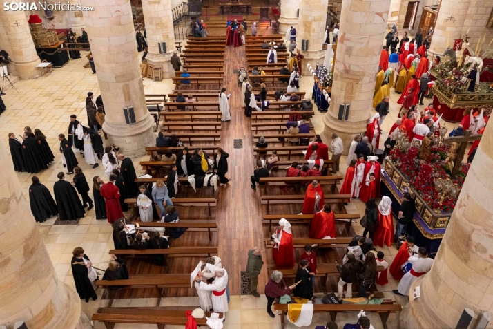 Procesión del Santo Entierro./ Viksar Fotografía