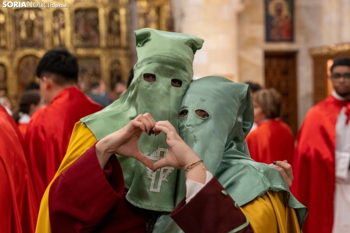 Procesión del Santo Entierro./ Viksar Fotografía