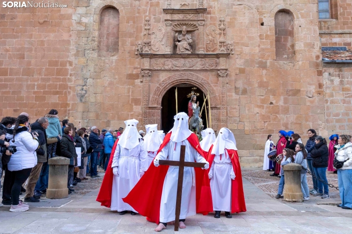 Procesión del Santo Entierro./ Viksar Fotografía