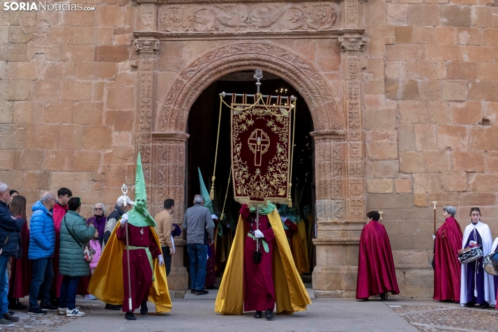 Procesión del Santo Entierro./ Viksar Fotografía
