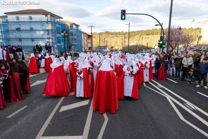 Procesión del Santo Entierro./ Viksar Fotografía
