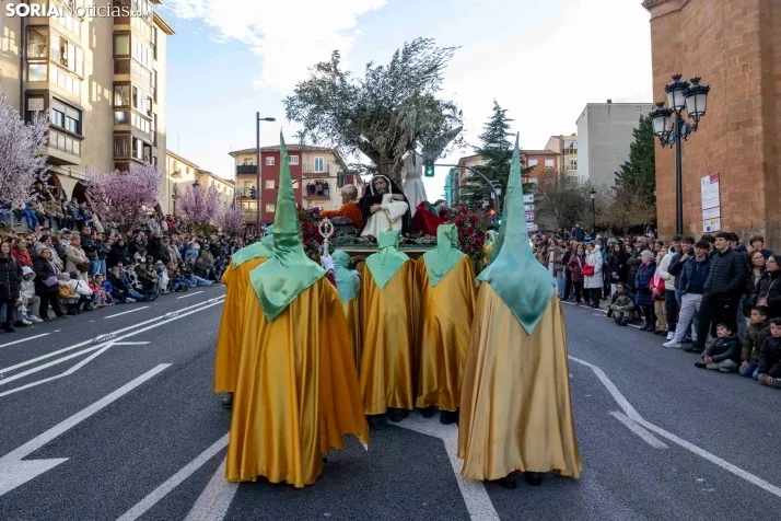 Procesión del Santo Entierro./ Viksar Fotografía