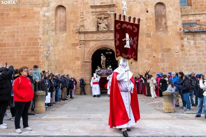 Procesión del Santo Entierro./ Viksar Fotografía