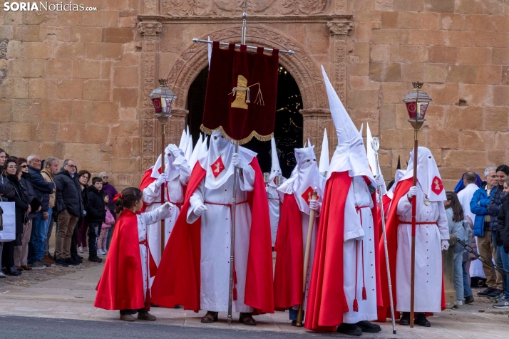 Procesión del Santo Entierro./ Viksar Fotografía