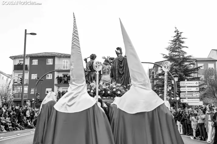 Procesión del Santo Entierro./ Viksar Fotografía