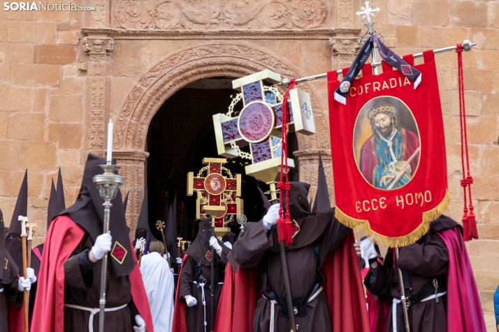 Procesión del Santo Entierro./ Viksar Fotografía