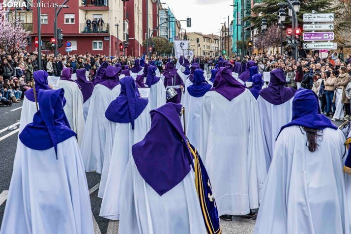 Procesión del Santo Entierro./ Viksar Fotografía