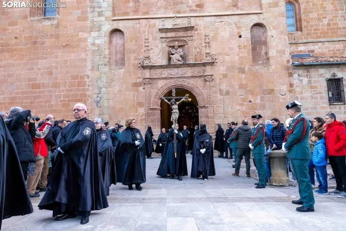Procesión del Santo Entierro./ Viksar Fotografía