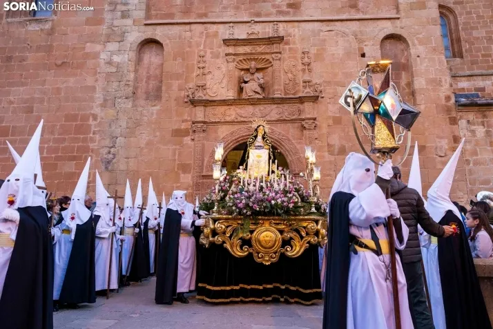 Procesión del Santo Entierro./ Viksar Fotografía