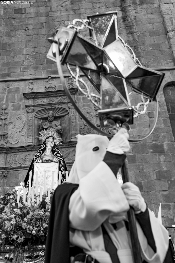 Procesión del Santo Entierro./ Viksar Fotografía