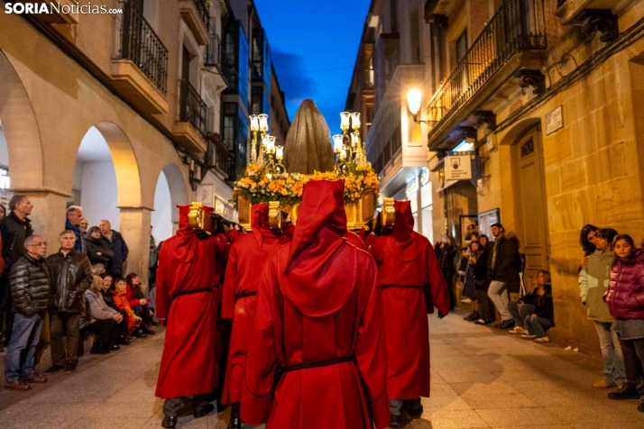 Procesión del Santo Entierro./ Viksar Fotografía