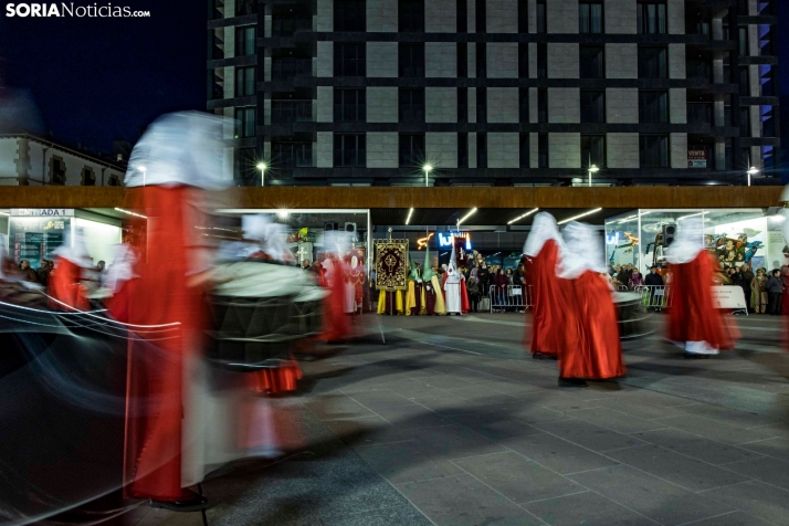 Procesión del Santo Entierro./ Viksar Fotografía