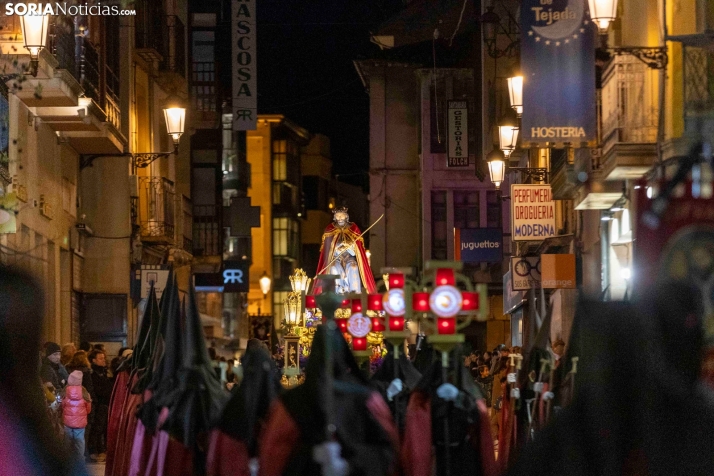 Procesión del Santo Entierro./ Viksar Fotografía