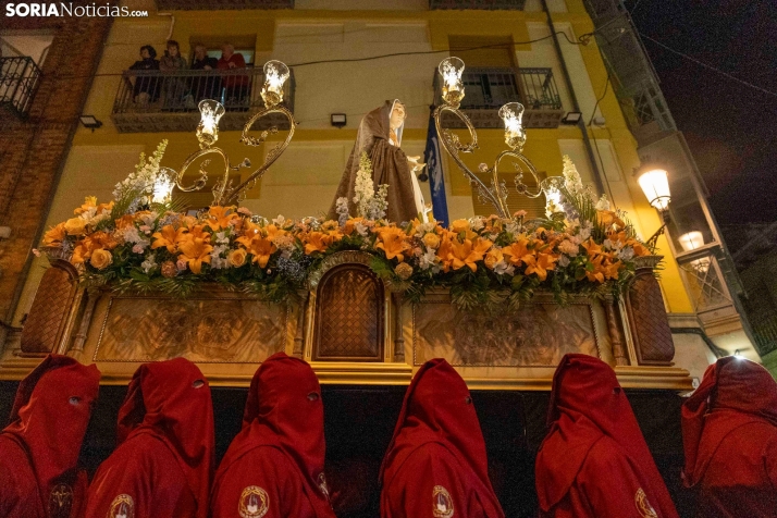 Procesión del Santo Entierro./ Viksar Fotografía