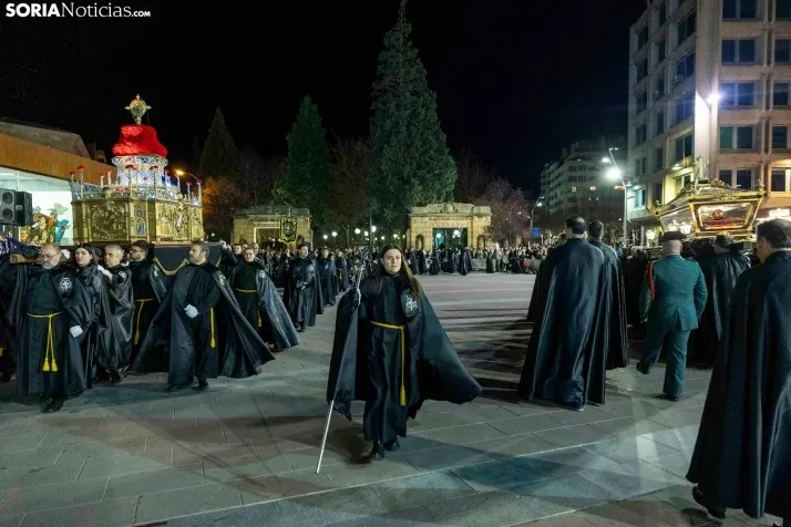 Procesión del Santo Entierro./ Viksar Fotografía