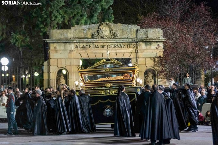 Procesión del Santo Entierro./ Viksar Fotografía