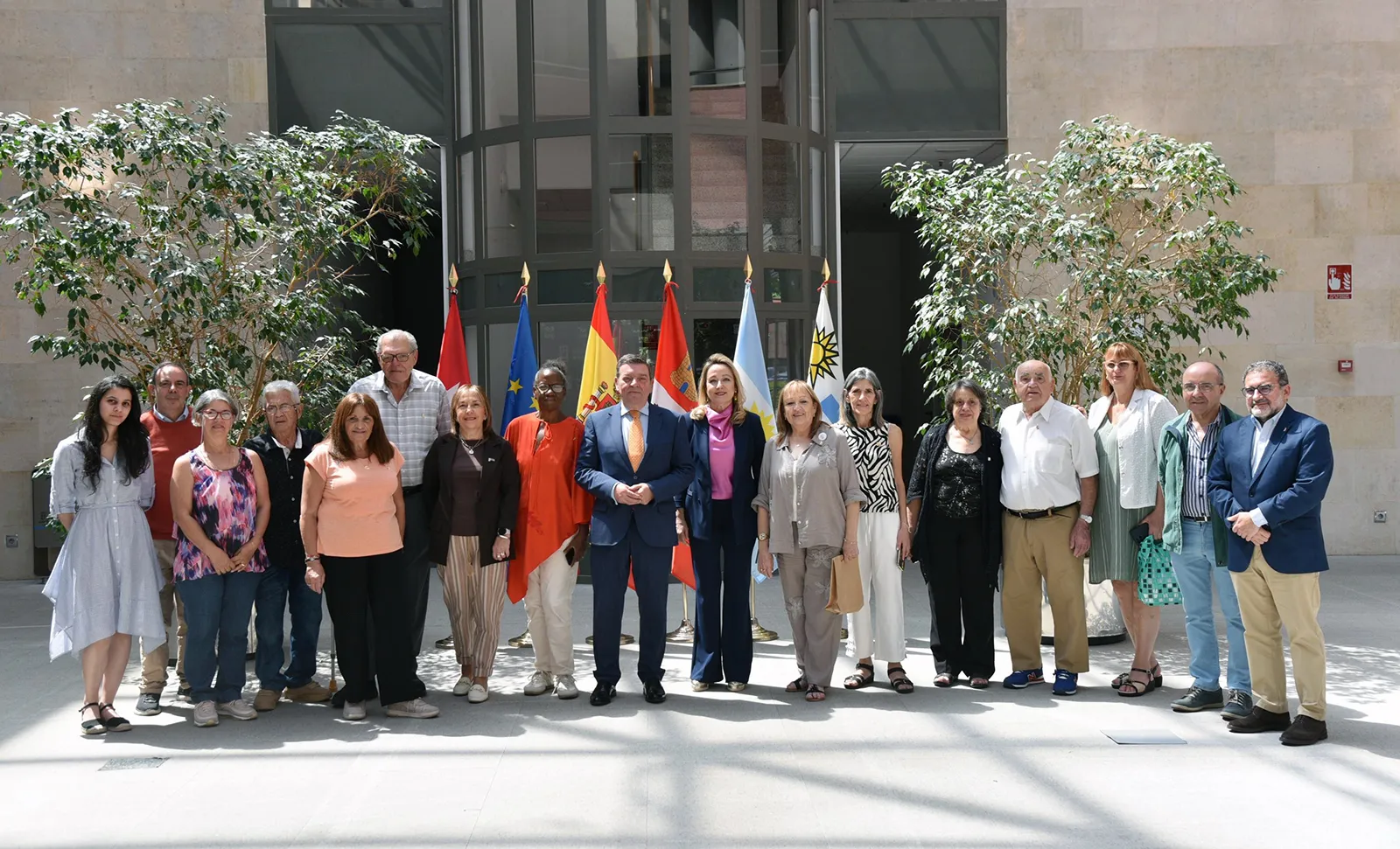 Doce emigrantes de Argentina, Cuba y Uruguay regresan a Castilla y León