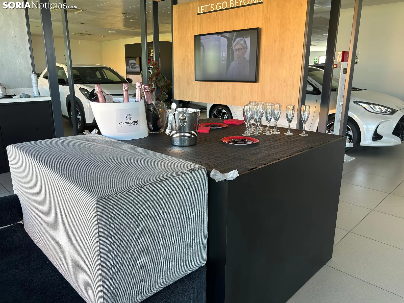 Foto 2 - Toyota presenta en Soria el RAV4, el coche m&aacute;s vendido del mundo, con un novedoso dise&ntilde;o