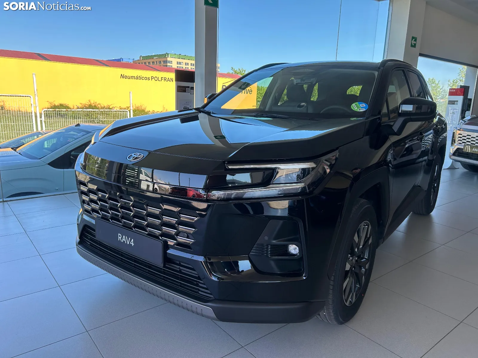 Foto 11 - Toyota presenta en Soria el RAV4, el coche m&aacute;s vendido del mundo, con un novedoso dise&ntilde;o
