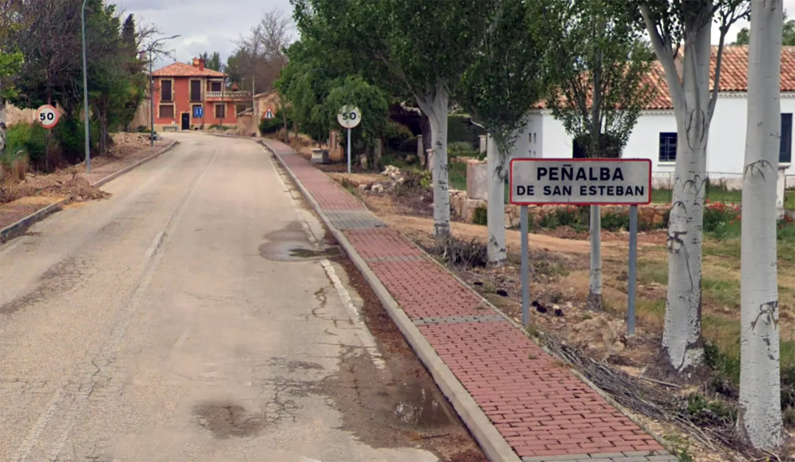 Licitación del bar y centro social de Peñalba de San Esteban
