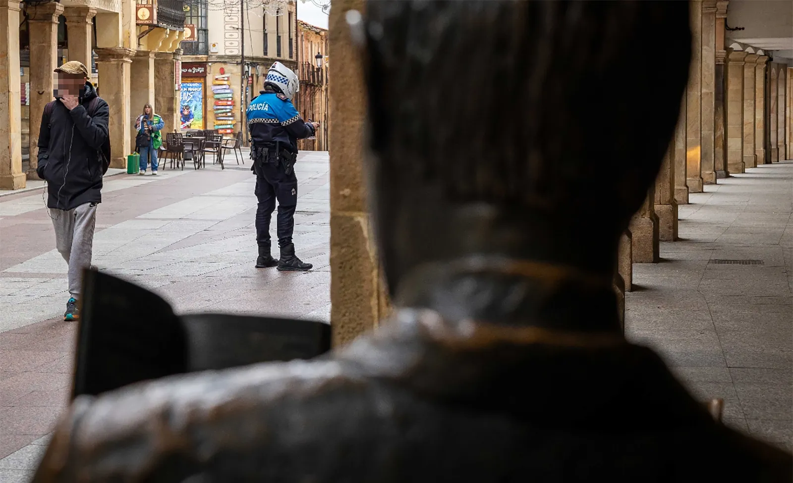 Tensión en El Collado tras un intento de robo en un comercio con actuación de la Policía Local