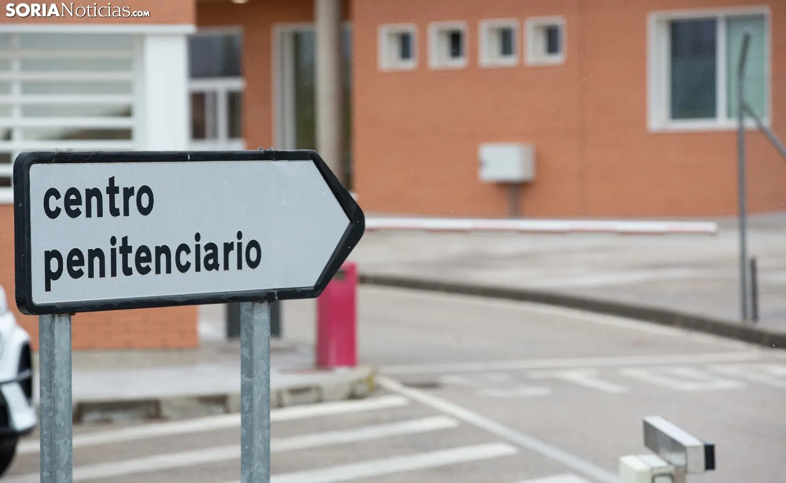 Agresión a tres funcionarios en la cárcel de Soria