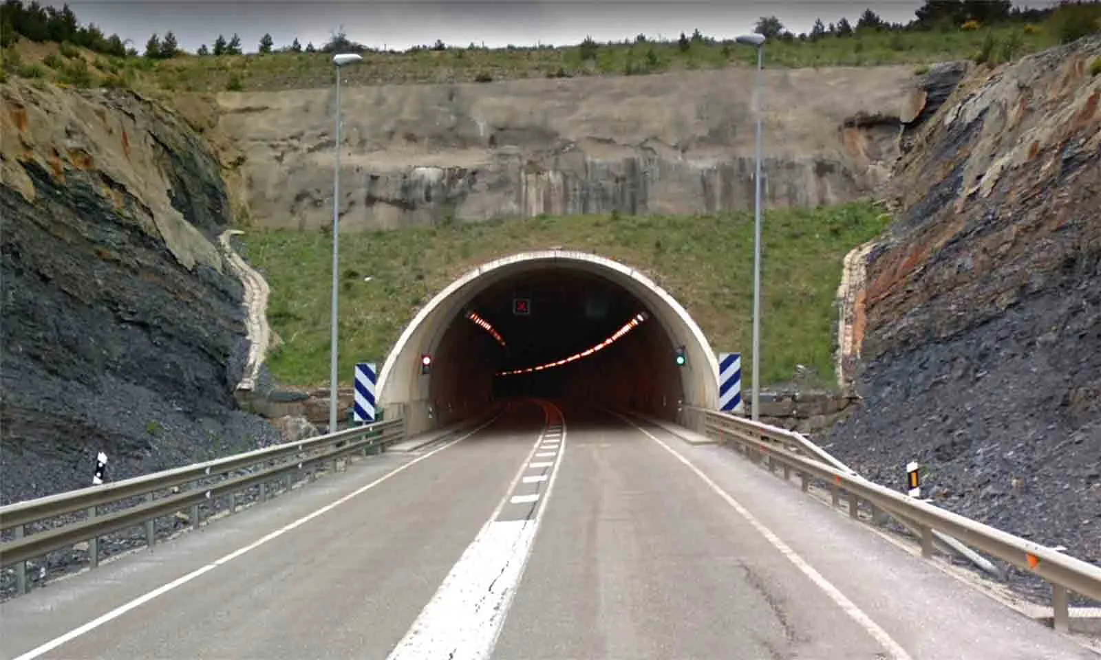 Cortes de tráfico en el túnel de Piqueras (N-111) hasta el 29 de mayo