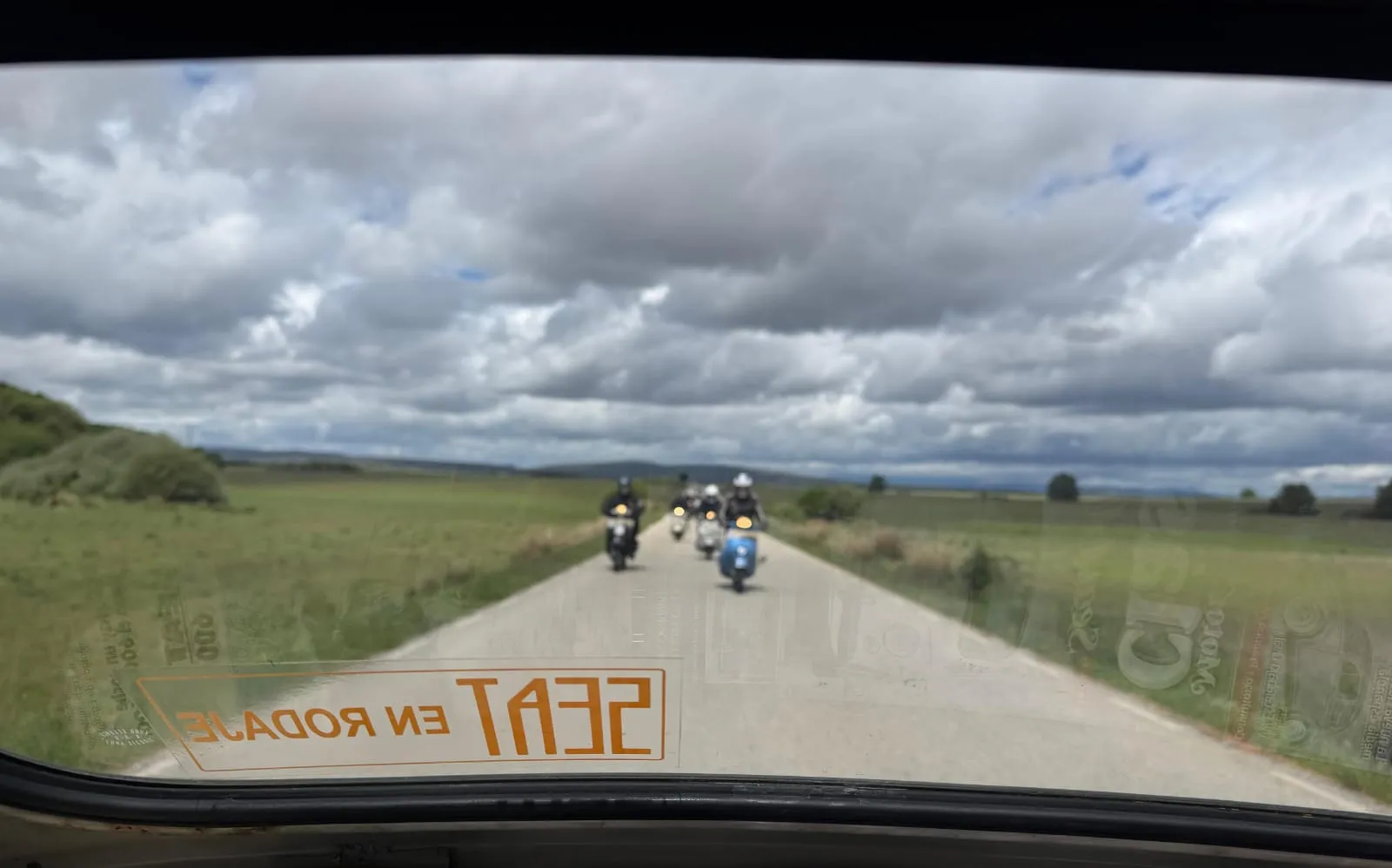 Foto 7 - Una treintena de vespas procedentes de todos los rincones del pa&iacute;s recorren las carreteras sorianas
