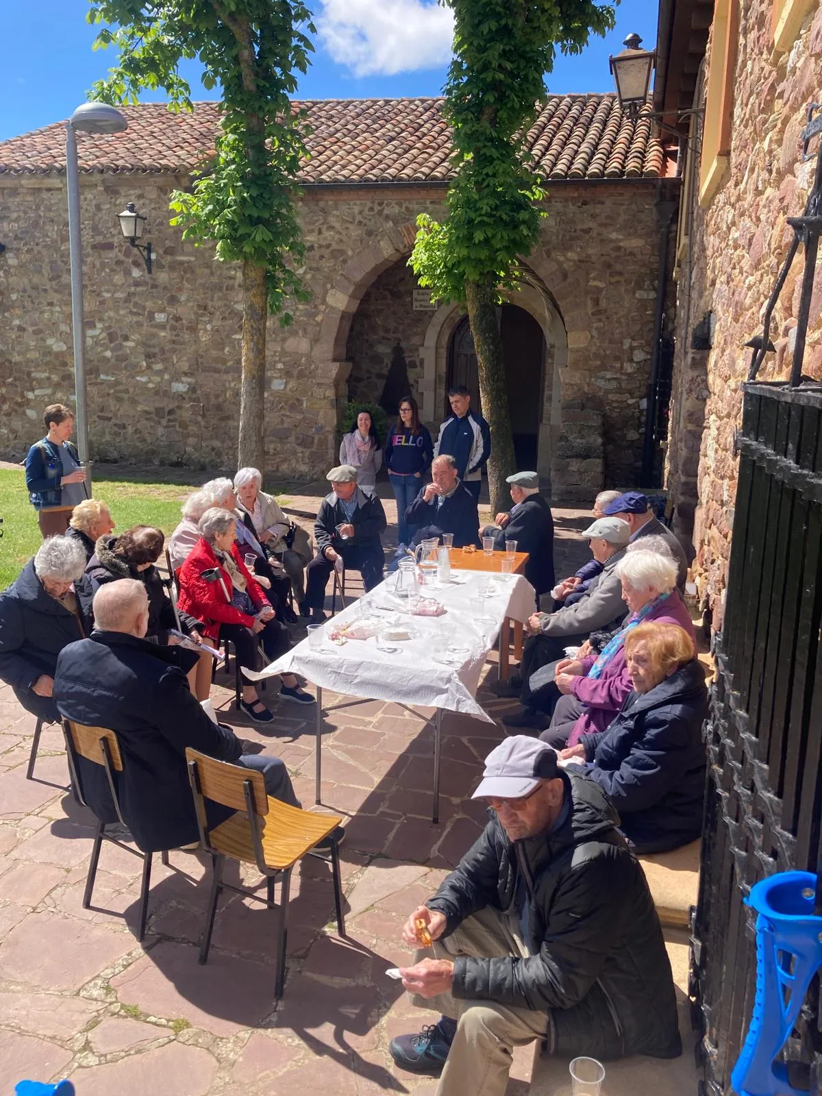Foto 2 - De la ermita de Olmacedo a los juegos de mesa: la intensa agenda de los mayores de &Aacute;greda