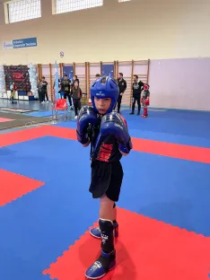 Foto 5 - Diecis&eacute;is medallas regionales para las promesas del kickboxing