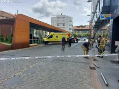 Foto 5 - Una conductora queda inconsciente al volante y colisiona en Mariano Granados