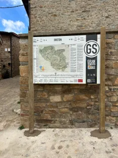 Foto 3 - 'Ovejas' blancas y negras gu&iacute;an a los senderistas en la nueva ruta de 269 kil&oacute;metros por Tierras Altas