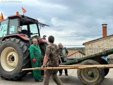 Pingada del Mayo en Espeja de San Marcelino