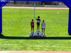 Foto 6 - El atletismo soriano brilla en el Campeonato de Castilla y Le&oacute;n en Edad Escolar