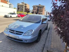 Foto 3 - Retiran las cuatro furgonetas &lsquo;abandonadas&rsquo; de Los Royales