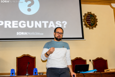 Foto 6 - Soria Noticias llega al IES Antonio Machado con una charla sobre periodismo, algoritmo y fake news