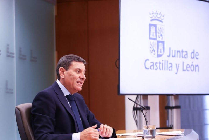 Castilla y León gana población gracias a la inmigración con la prioridad nacional en el eje de la negociación entre PP y Vox